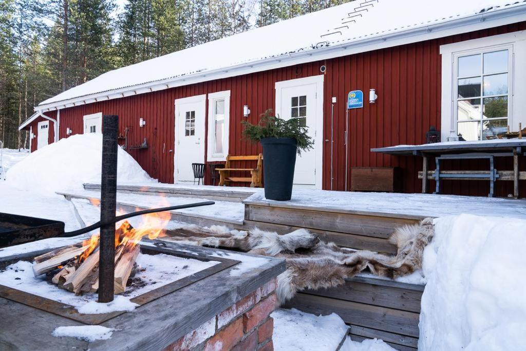 Torpet - Bed And Breakfast Med Charm Norrfjarden Exterior foto