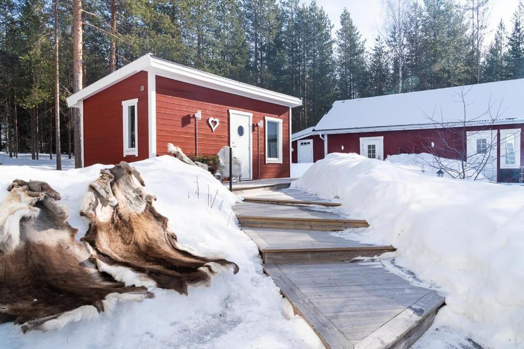 Torpet - Bed And Breakfast Med Charm Norrfjarden Exterior foto